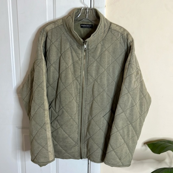 Bagatelle Collection Quilted
French Terry Jacket
Women's  Sage Green Size M - Picture 3 of 15
